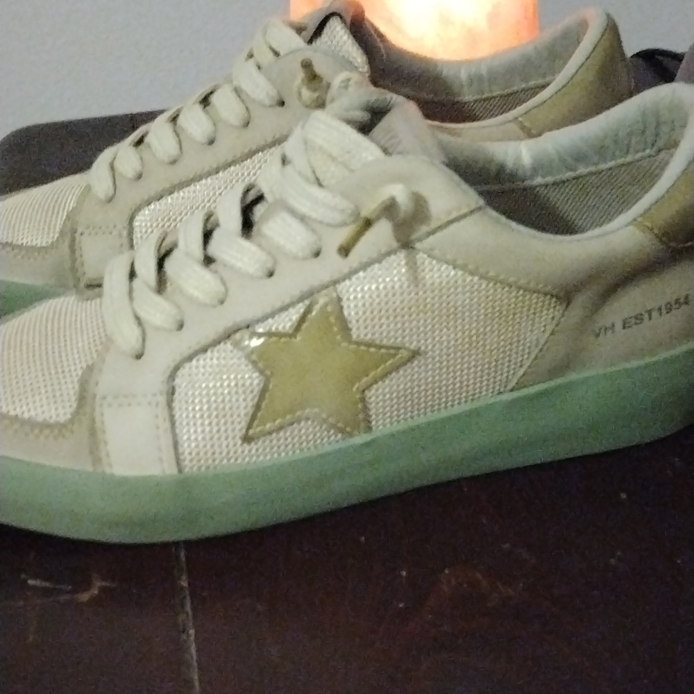 Vintage Havana sneakers